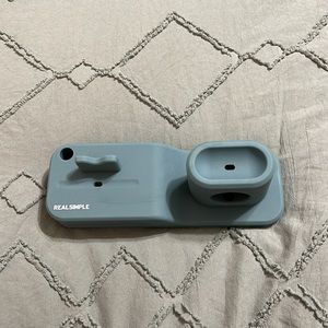 Real Simple Rubber Charging Station